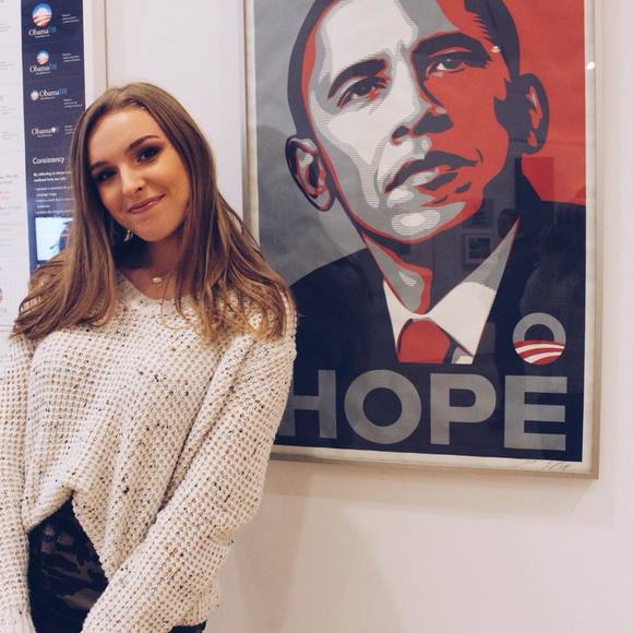 Meet your Posher, Lauren - Picture 1 of 1